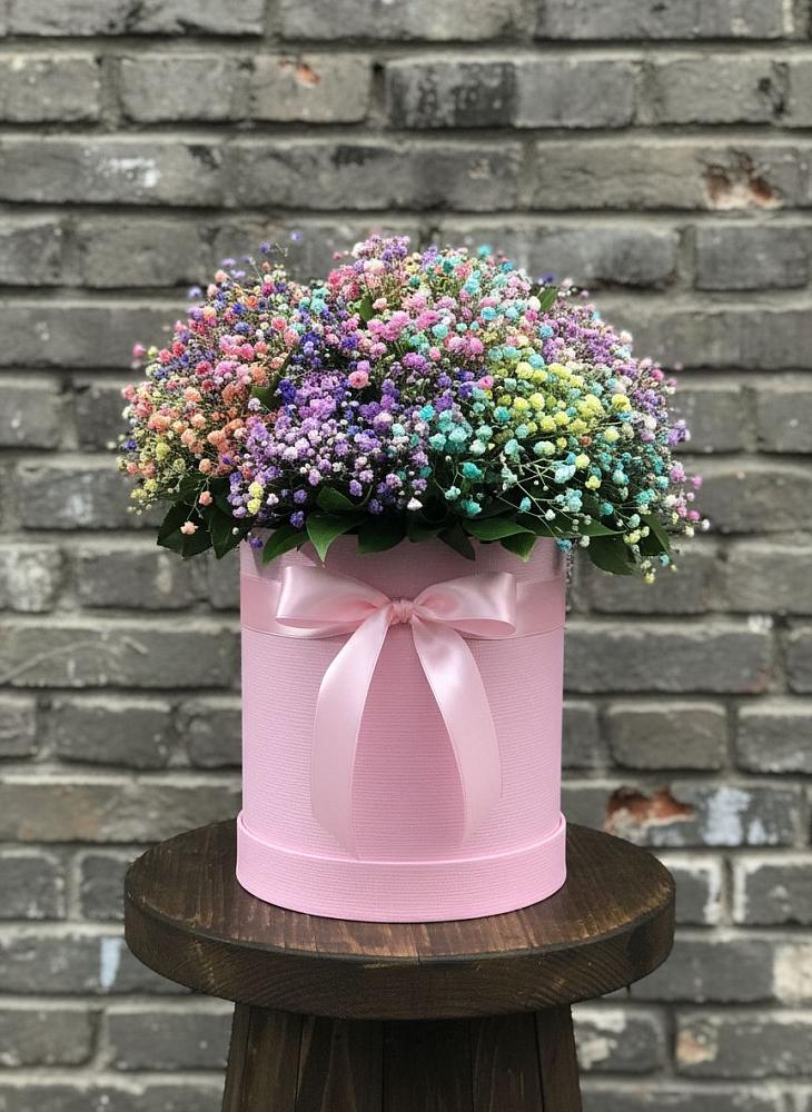 Цветочная композиция из Гипсофила и Розы в шляпной коробке в Перевицкий Торжок