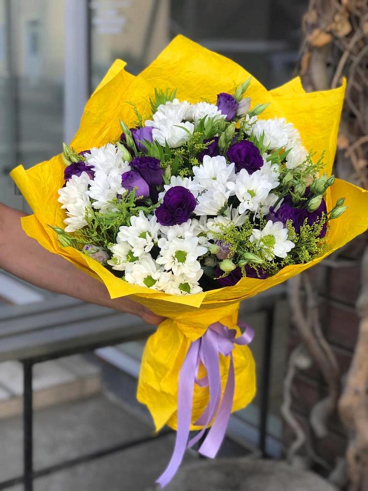 Букет цветов из: Ирисы, Хризантемы и Ромашки в Перевицкий Торжок