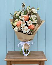 Букет цветов из:  Альстромерии, Лизиантусы, Розы и Хризантемы #REPLACE_PRED# Перевицкий Торжок