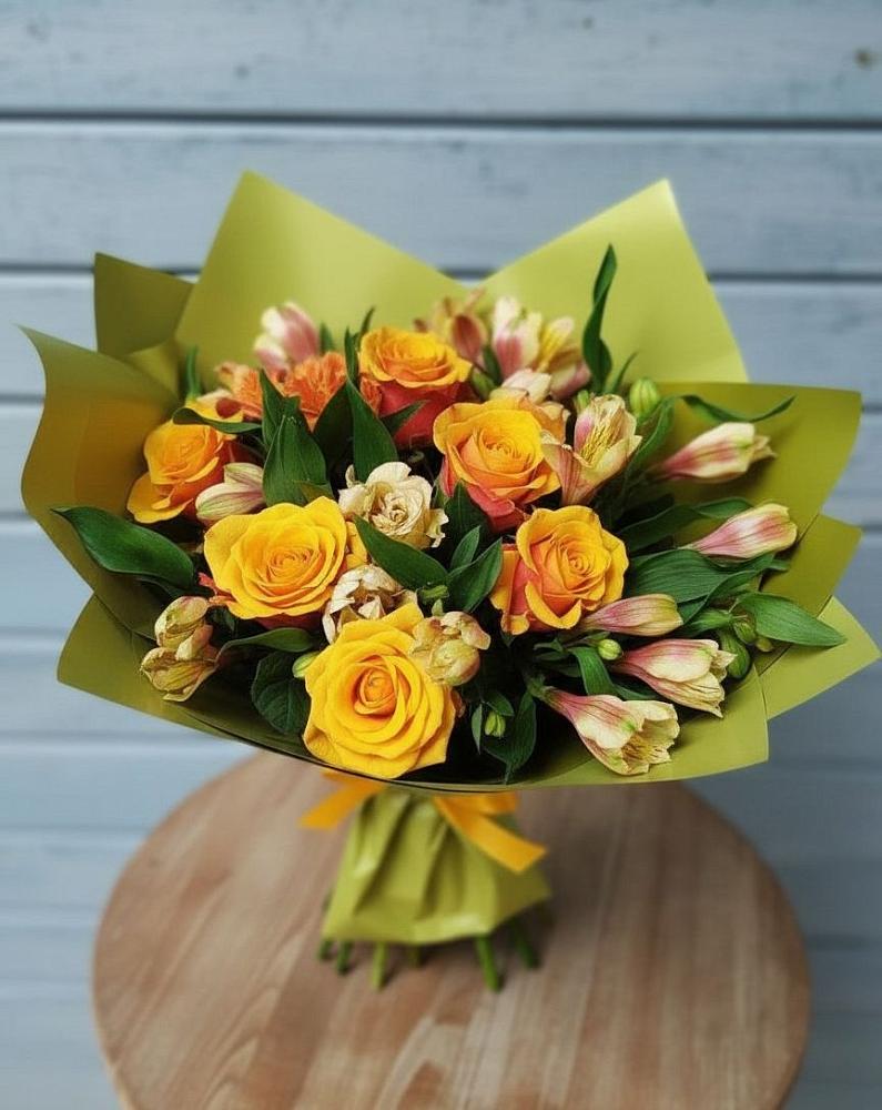 Букет цветов из: Альстромерии и Розы в Перевицкий Торжок