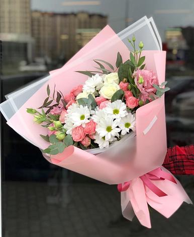 Букет цветов из: Розы, Лизиантусы и Хризантемы в Перевицкий Торжок